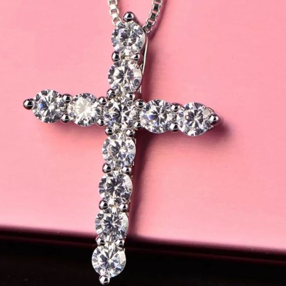 DENKAYS CROSS NECKLACE 1